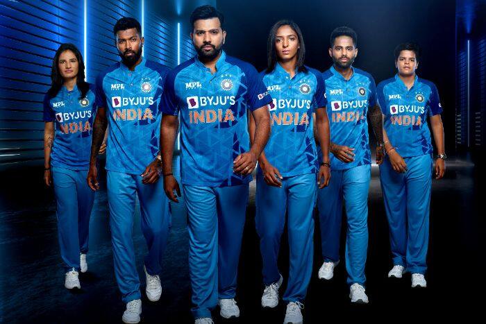 'Itna sasta kaun khareedega?'- Cricket Fans Take Sarcastic Dig At BCCI For High Prices Of Indian Jerseys